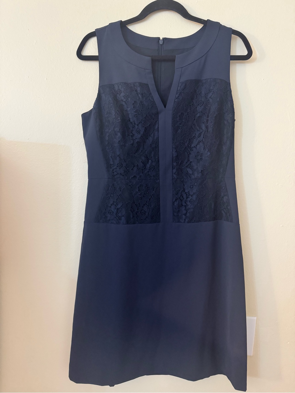 Classic Navy Lace-Panel Sleeveless Dress Ann Taylor Sz 6, A-Line Above Knee.